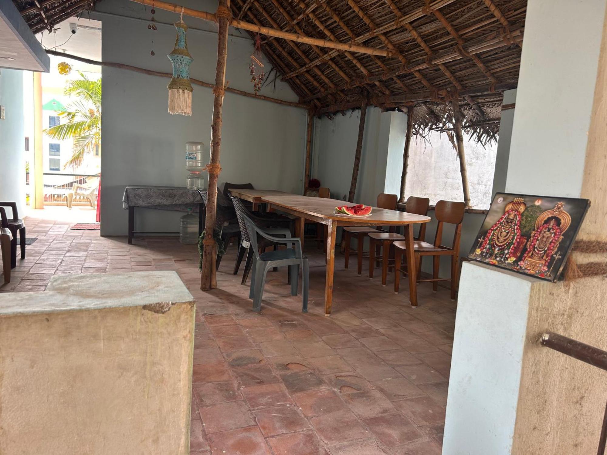 Anbu Ramana Guest House Tiruvannāmalai Eksteriør billede