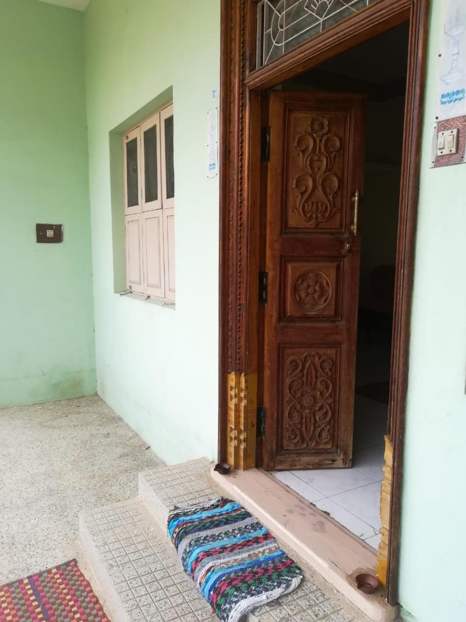 Anbu Ramana Guest House Tiruvannāmalai Eksteriør billede